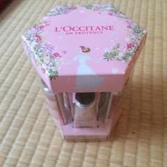 ロクシタン ハンドクリームのサムネイル
