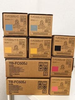 新品未使用 東芝純正トナー T-FC505J シリーズと廃トナーボックス