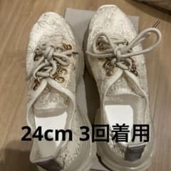 u*7様 レース花柄 ホワイトスニーカー GRLのサムネイル