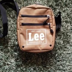 ☆値引き☆Lee　ショルダーバッグのサムネイル