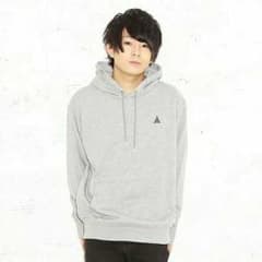 【REBERTAS】パーカーのサムネイル