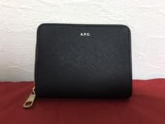 A.P.C二つ折り財布エンボス加工/COMPACT EMMANUELLE 18Aのサムネイル