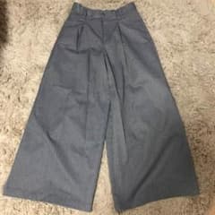 【値下げ】JEANASIS タックワイドチノパンツのサムネイル