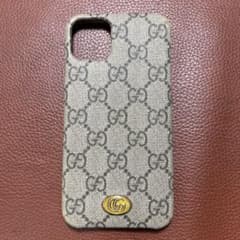 週末値下げ！GUCCI グッチ　iPhone11ProMaxケースのサムネイル