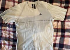 adidas 薄い緑 Tシャツ THE THREE STRIPESのサムネイル