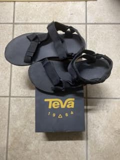 Teva  サンダル　22cm  ブラックのサムネイル
