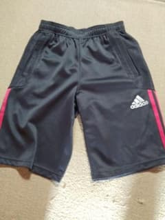 adidas アディダスハーフパンツのサムネイル