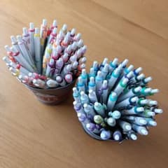 ユニボールワン　限定色　ほぼコンプ　中古　約80本 ユニボールワン 限定色 ほぼコンプ 中古 約80本 - メルカリ