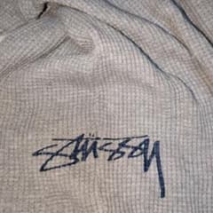 SAKI☆様専用　STUSSY　パーカー　グレーＳサイズ（日本人はLサイズ）のサムネイル