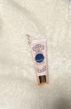JOUL’S VERNI フレグランスハンドクリームウィズネイル シュシュシャ…のサムネイル