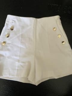 ZARA ショートパンツのサムネイル