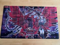 【極美品】公式　ブラックローズドラゴンプレイマット　未開封のサムネイル