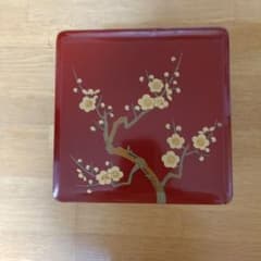 本うるし塗り 重箱 花模様 赤のサムネイル