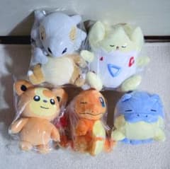ポケモン　ぬいぐるみ　くつろぎタイム　しっぽみてみて　タマザラシ　ヒトカゲ