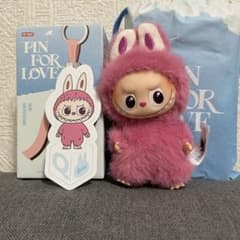 〈Q〉THE MONSTERS PIN FOR LOVE イニシャル　ラブブのサムネイル
