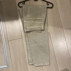 ZARA ベージュ　ストレートデニムのサムネイル