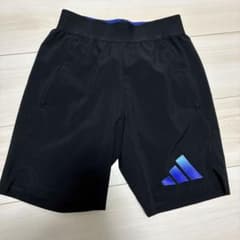 adidas 黒 ハーフパンツ 140サイズのサムネイル