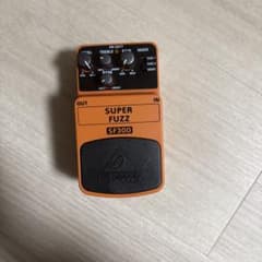 behringer SUPER FUZZ SF300 ファズのサムネイル