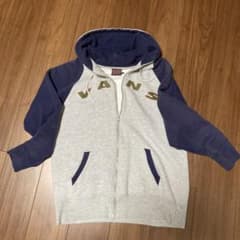 ビちと様専用　パーカーのサムネイル