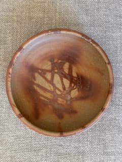 備前焼　陶器 皿 焼き締め 鉄絵 径約21cmのサムネイル