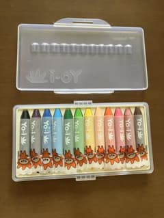 トンボ鉛筆　Yo-i 水性クレヨン12色 used品のサムネイル