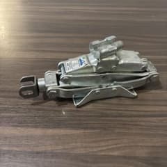 トヨタ純正 パンタグラフジャッキ AISIN製　AE86 MR2AW11当時のサムネイル