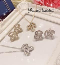 ハンドメイド♡リリークラスター ネックレスのサムネイル