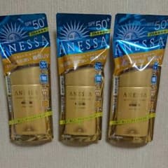 アネッサ日焼け止め 3個組のサムネイル