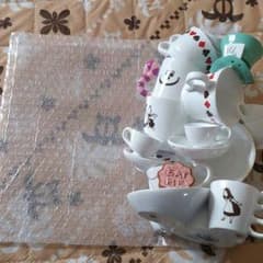アリスのピアスや小物入れですのサムネイル