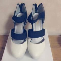 厚底太ヒールパンプスのサムネイル