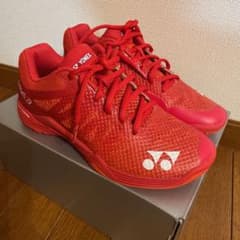 YONEX ヨネックス バドミントンシューズ　23.5 新品のサムネイル