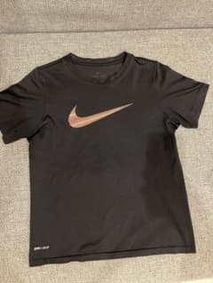 Nike DRI-FIT 黒 Tシャツのサムネイル