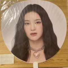 ME:I CONIC 櫻井美羽 BIGうちわ - メルカリ
