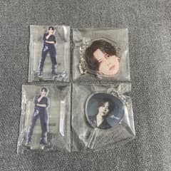 INI XQUARE カプセルトイ 藤牧京介 顔アクキー ミニアクスタ - メルカリ