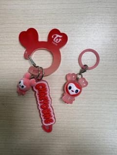 TWICE LOVELY チェヨン キーホルダー&目印チャームのサムネイル