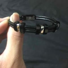 ポリスのブレスレットのサムネイル
