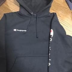 supremeのサムネイル