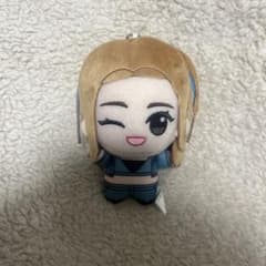 ルセラフィム　ユンジン　ぬいぐるみのサムネイル