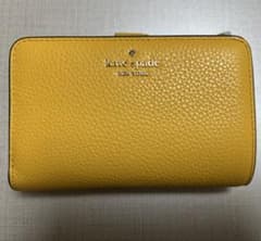 kate spade イエロー 二つ折り財布のサムネイル