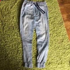 デニム パンツ　ホリスター　Sサイズのサムネイル