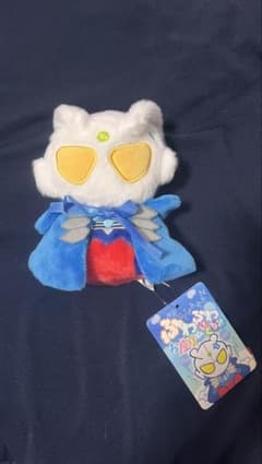 【タグ付】ウルトラマンゼロ（マント）ふわふわお座りぬいぐるみのサムネイル