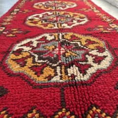 1990s Vintage】ブルガリア産 125cm × 68cm 厚手ラグ - メルカリ