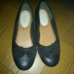 ぺたんこパンプスのサムネイル