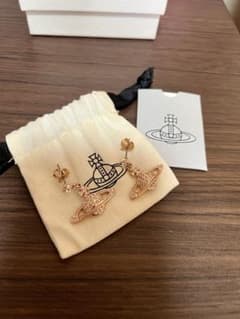 Vivienne Westwood オーブ ピアス ピンクゴールドのサムネイル