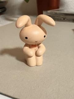 クレヨンしんちゃん待ちぼうけうさぎ ミニフィギュア ベージュのサムネイル