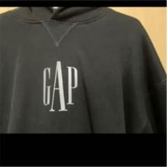 大人気　GAP 光るパーカーのサムネイル