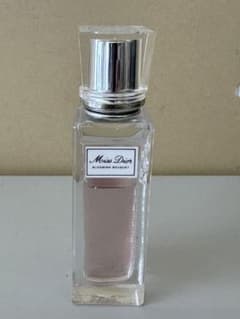 ディオール　ブルーミングブーケ　ローラーパール20ml  残量6割程のサムネイル