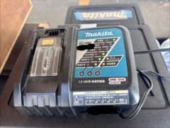 Makita マキタ 急速充電器 DC18RC 7.2-18Vのサムネイル