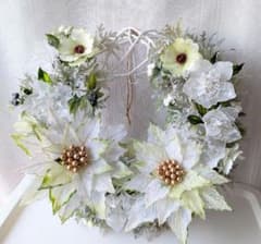 ポインセチアとクリスマスローズのリース　　　　　（ディップフラワー） ポインセチアのリース アメリカンフラワー （ディップフラワー