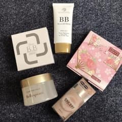 化粧品お得な5点セットのサムネイル